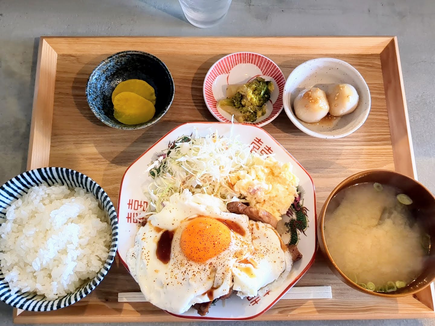 豚と酒と飯 ぽるく