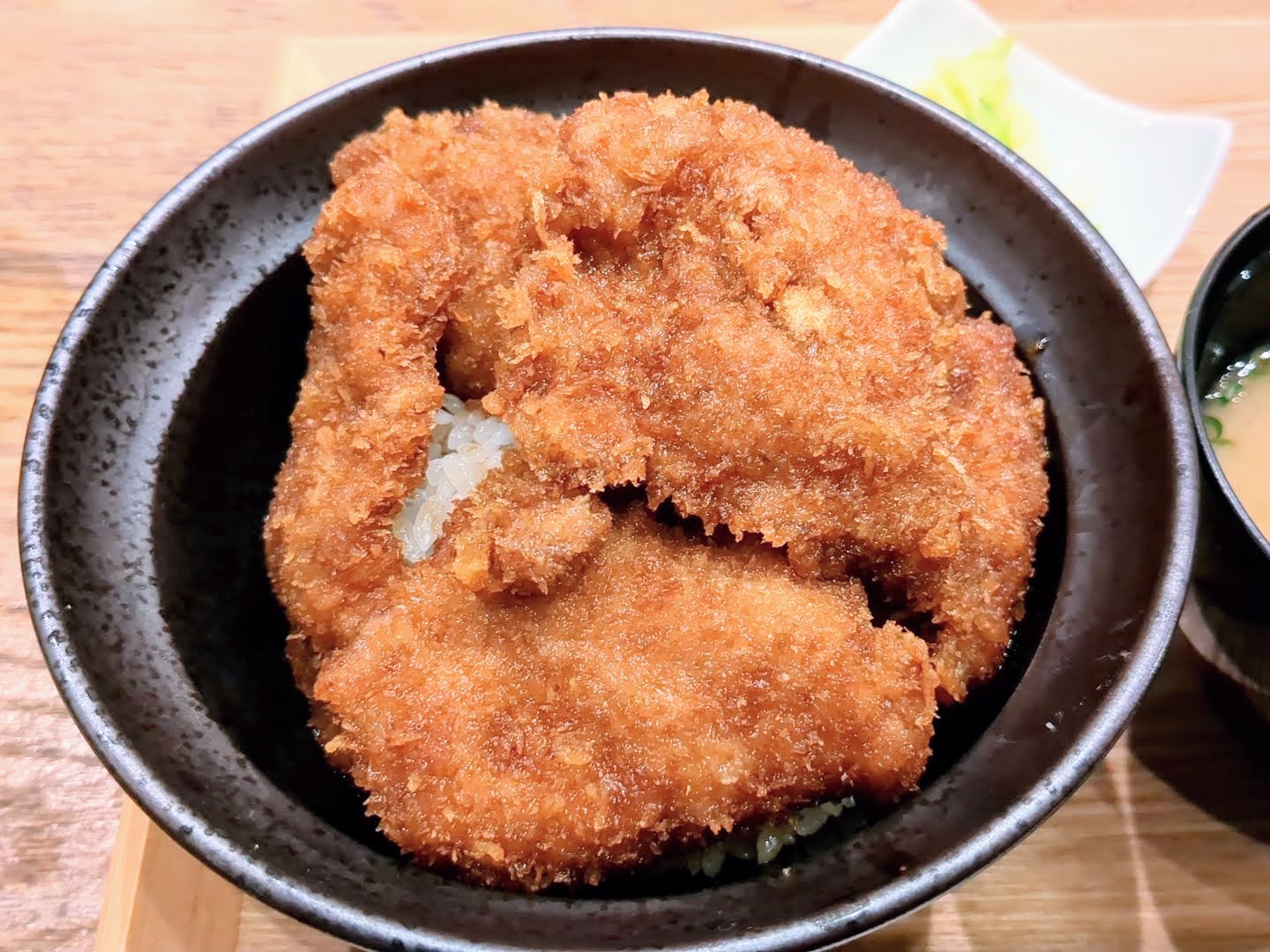 新潟カツ丼タレカツ 心斎橋店